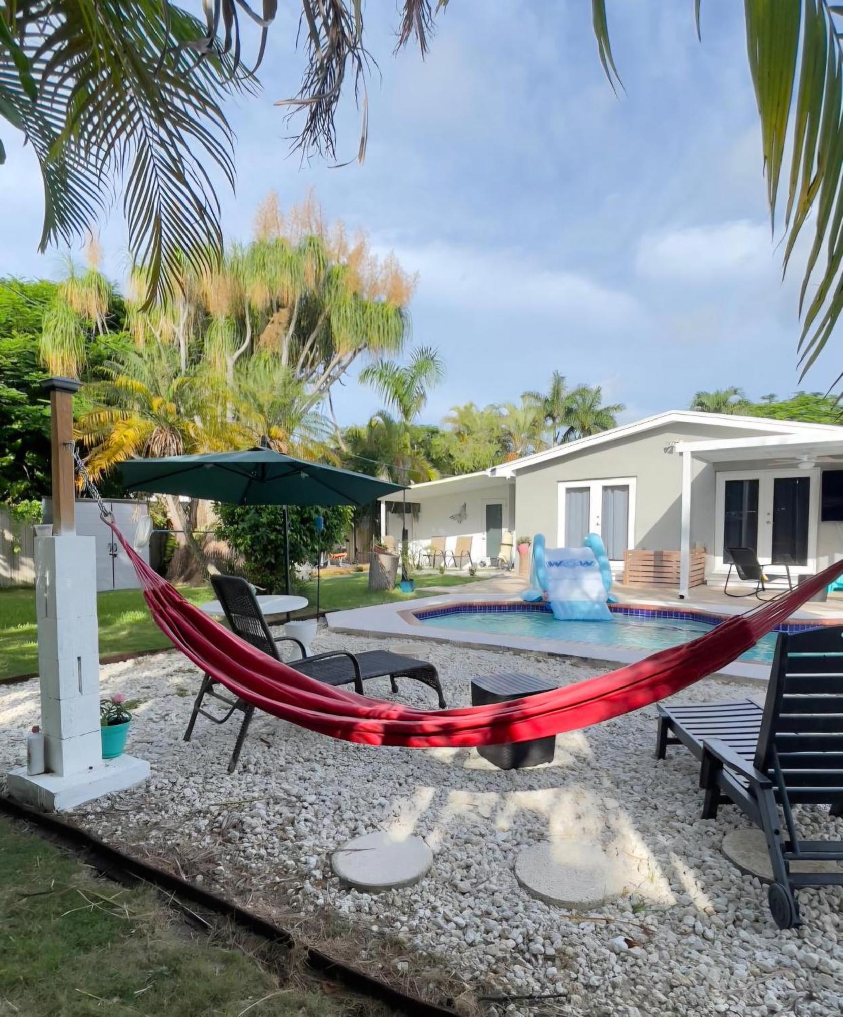 Sterling Pool House Resort Heated Swimming Pool Family Getaway Cutler Bay Exterior photo