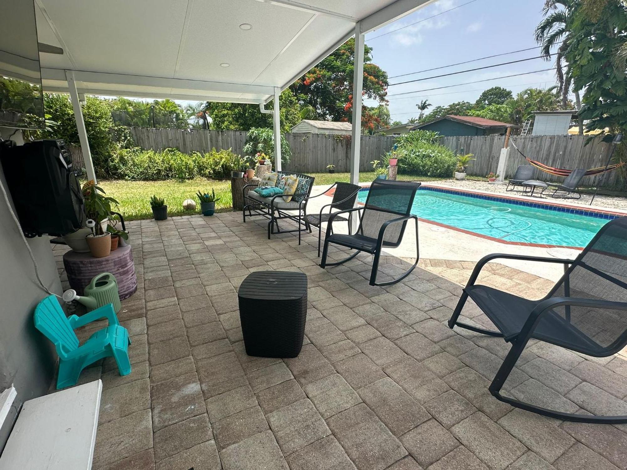 Sterling Pool House Resort Heated Swimming Pool Family Getaway Cutler Bay Exterior photo