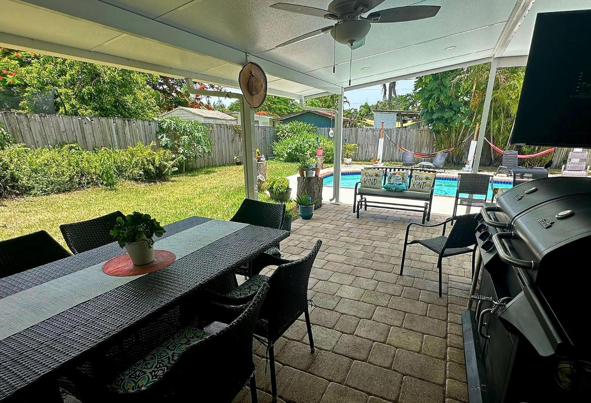 Sterling Pool House Resort Heated Swimming Pool Family Getaway Cutler Bay Exterior photo