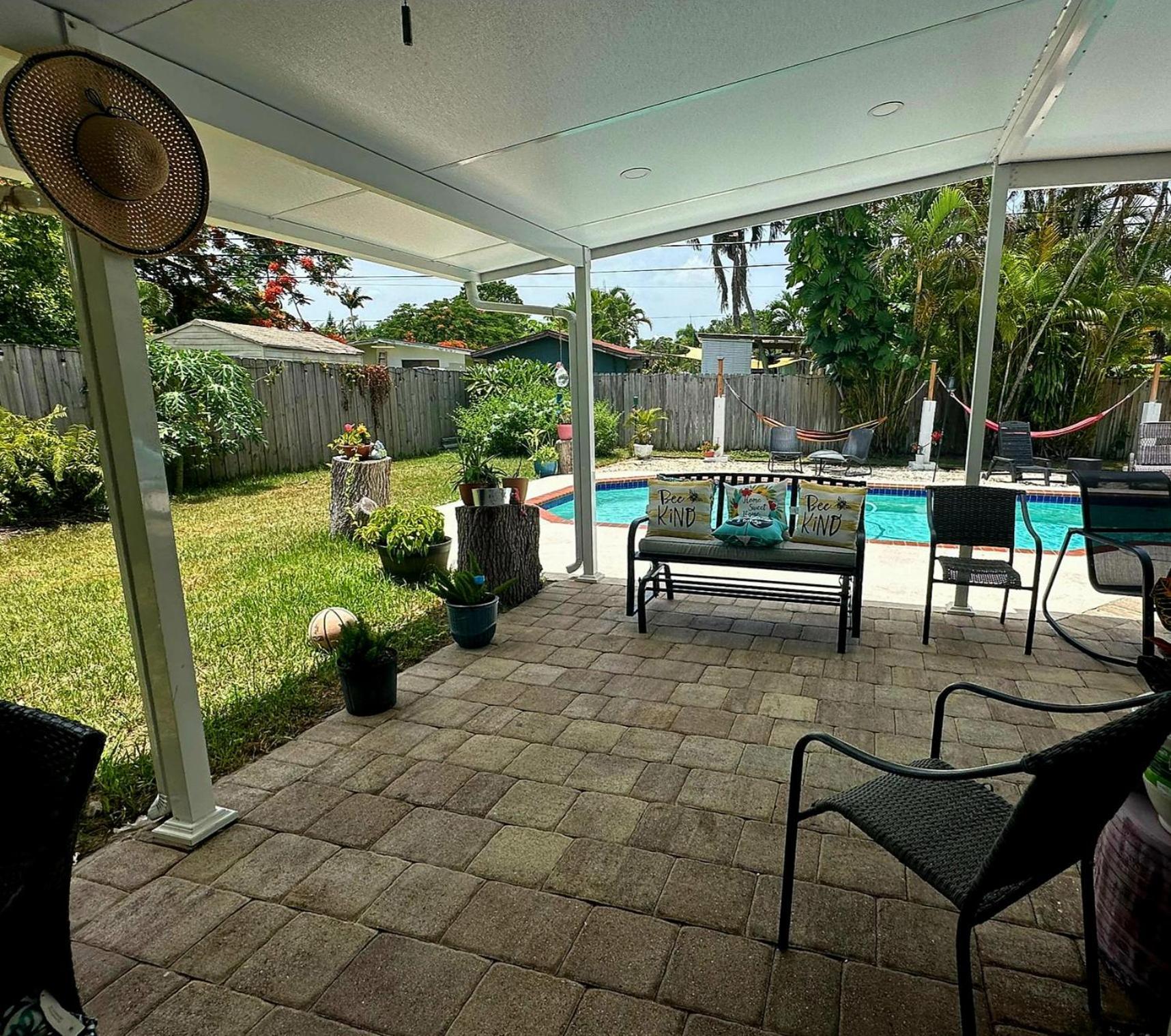 Sterling Pool House Resort Heated Swimming Pool Family Getaway Cutler Bay Exterior photo